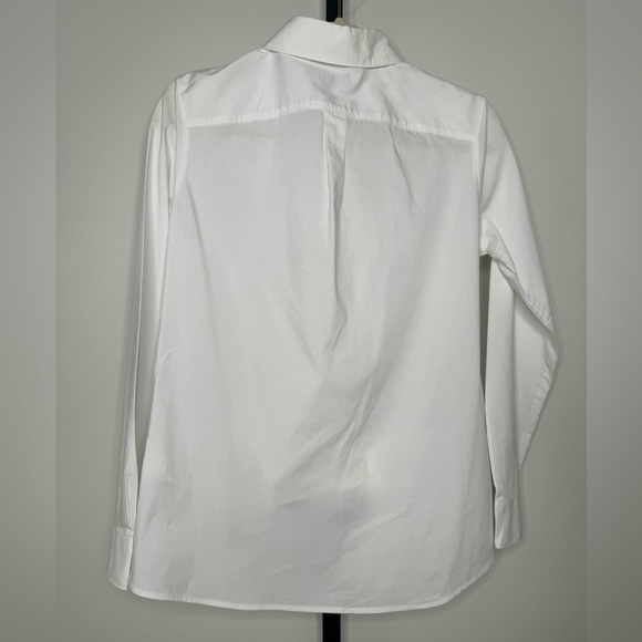Banana Republic Dillon Fit Bow Hem Shirt โ Effortless Elegance with a Twist - Picture 5 of 8